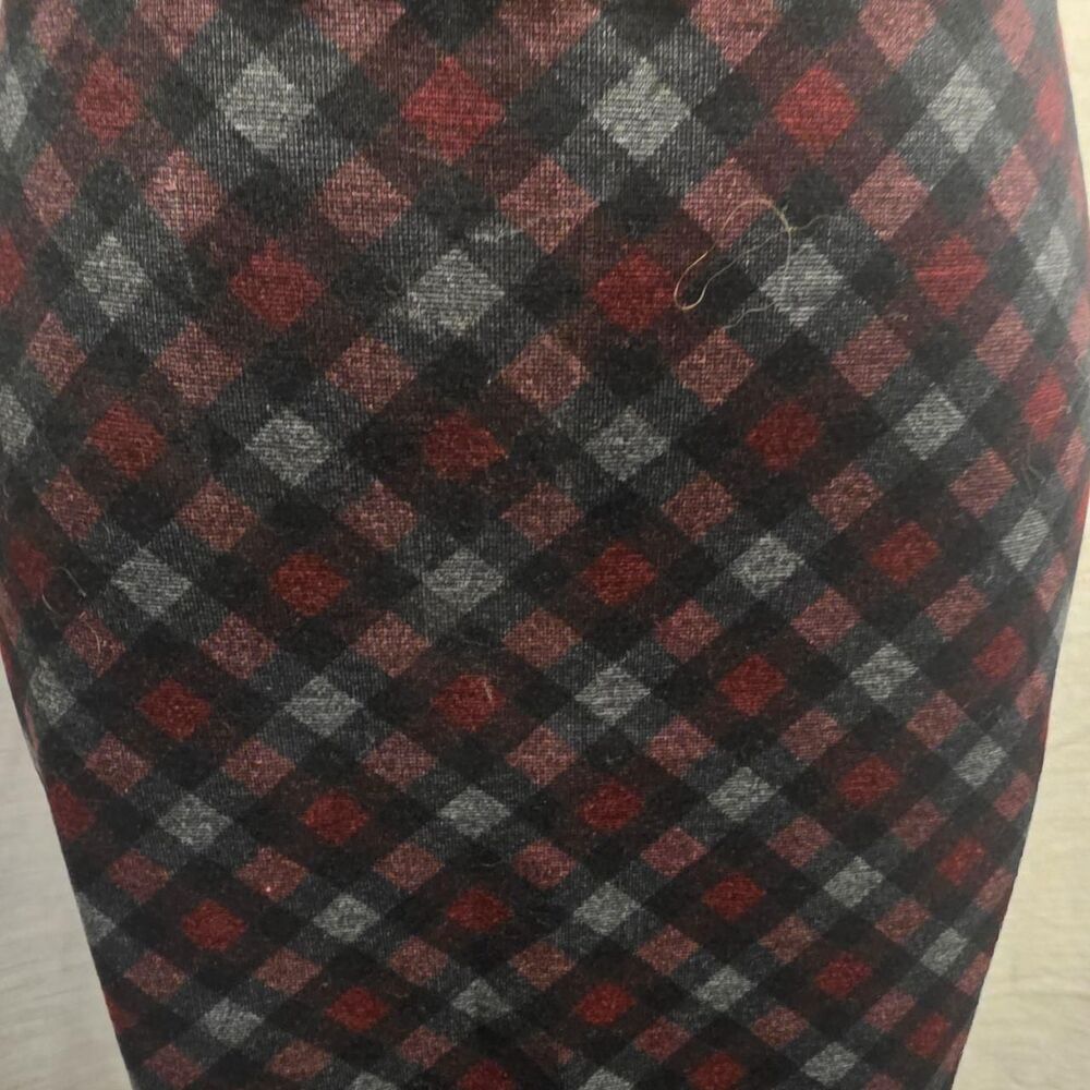 Unbranded Women's Black and Red Skirt